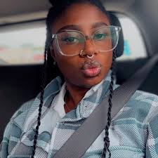 Solos with Badu in Bali 🥰 #durandbernarr #erikabadu #singer