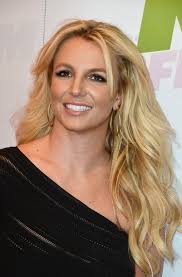 Britney spears wears mermaid waves: Long Wavy Hairstyle Casual Blonde Loose Waves From Britney Spears Hairstyles Weekly
