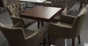 Masa tablası camlı resimli 60x60 taban ağırlıklı siyah ayak 40x40 2 adet çapraz çıtalı sandalye ürüne ait yüzlerce renk seçenekleri mevcuttur. Sgk Kavaklidere Egitim Tesisi Berjer Masa Imalat Yenileme Toptan Cafe Masa Sandalye Berjer Imalat Ankara Siteler Mobilya