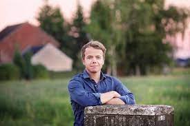 Cornelius pollmer was born in 1984 in dresden, saxony, germany. Cornelius Pollmer Autor Bucher