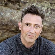 Matthew Comensoli's Instagram, Twitter & Facebook