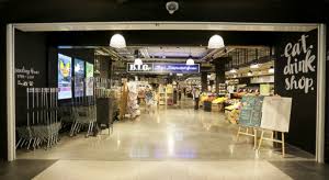 So,yan (my roommate @help residences) and i decided to pay a visit at the ben's independent. Ben S Independent Grocer Ipc Shopping Centre