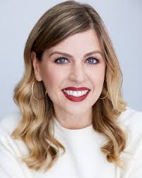 Lora Banks's Instagram, Twitter & Facebook