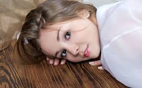 Featuring an immersive story crafted by renowned games writer rhianna pratchett. Jeff Milton Women Lying Down Model Brunette Wallpaper Girl Model Model Brunette