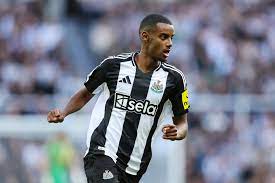 🚨 Alexander Isak is prepared to... - Transfer News Live | Facebook