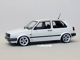 At 190cc, it's less than half the size of modern drivers but with only 10 degrees of loft. Modellbau Nowak 79529 16 Vw Golf 2 Alufelge 1 18 Rotiform Tmb Design 16 Zoll