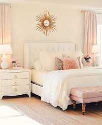 31 gorgeous ultra modern bedroom designs apartment decor. Maybe More Neutral Tones Instead Of Pink Apartment Bedroom Decor Master Bedroom Makeover Bedroom Decorating Tips