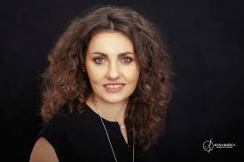 Este o cifra puternica si iti insufla aceasta atitudine cu toate acestea, daca esti inca in cautarea sufletului pereche, ar fi bine sa iti schimbi numarul de telefon daca vrei sa ai sanse mai mari de reusita. Numerologie È™i SuperstiÈ›ii NumÄƒrul LocuinÈ›ei Pare SÄƒ IÈ›i InfluenÈ›eze Norocul Ea Md