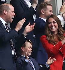 Andrews in scotland and married in 2011. Kate Middleton Style Blog