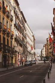 Lemd) is located on the northeast of madrid, barajas district, only 12 kilometers from madrid city centre. Onde Ir Em Madrid Espanha Helena Mattos Espanha Madrid Blog Viagem