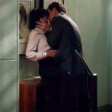 aqui voce encontrara diversas fotos frases e gifs de diversos temas naoficcao nao ficcao amreading book gifs de beijos cenas de casais casais intimos