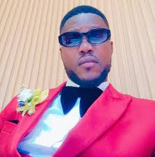 LIFEFOCUS 🔴 Chris Adjessy vous a branché 😂 Le connaissez-vous vraiment ❓  #ComingSoon ⌛️🔥