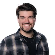 Crazy it's been a month since I joined FOX Sports as a podcast and social  graphics producer.