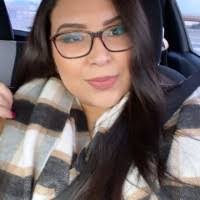 Kimberly Robles's Instagram, Twitter & Facebook