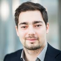 Steve Arman's Instagram, Twitter & Facebook