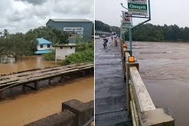 Many things can cause a flood. Heavy Rain Causes Flash Floods In Kerala 26 People Dead Many Others Injured Or Missing