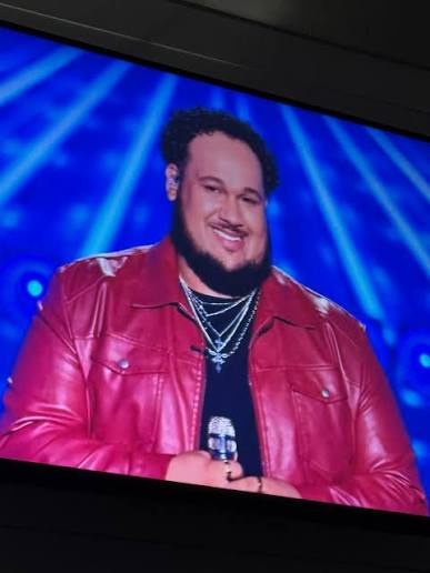 Jordan McCullough KILLED it tonight on American Idol!! Anyone else see that  performance? Great job Jordan!!