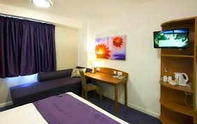 Tripadvisor traveller rating based on 4,715 reviews premier inn is the uk's biggest hotel chain. Premier Inn Kensington London Book On Travelstay Com