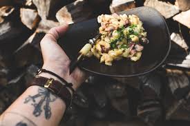Rezept Kasespatzle Im Dutch Oven Ein Absolutes Wohlfuhlgericht Im Den Winter Das Erinnert An Berge Ski Hutten Dutch Oven Rezepte Einfache Gerichte Rezepte