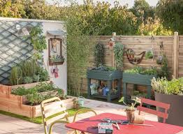 Treillage Extensible Pvc Anthracite Jany France Disponible Chez Leroy Merlin Carre Potager Jardins Mobilier Jardin