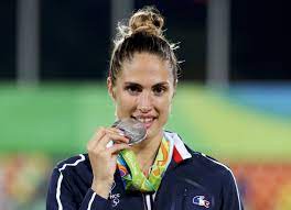 France's modern pentathlete who has trained 17 years for chance of olympic gold. Video Rio 2016 Pentathlon Moderne Elodie Clouvel Cinq Sports Un Bonheur En Argent Le Parisien