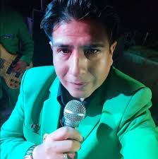 Roy Alan Medrano Bejarano 添加了...