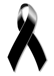 Humanos Liberamos Y Mostramos Nuestro Estado Emocional Por Esta Misma Razon Decidios Compartir En 2020 Bershka Tacones Bershka Camisetas Bershka