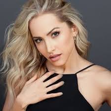 Jessica Diaz's Instagram, Twitter & Facebook