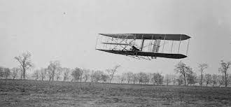 Das sind die erfinder des flugzeugs. Die Top 10 Der Ersten Flugzeuge Topmania