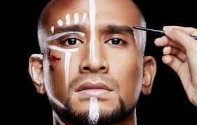 Fight and makeup: Hong Kong MMA fighters