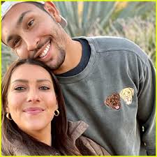 Becca Kufrin Defends Her Choice To Propose To Thomas Jacobs