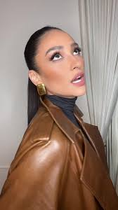 It is what it is @shaymitchell staying toxIQUE 💅 ponytail by me  #shaymitchell