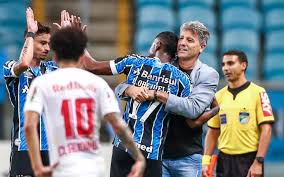 Renato, que fechou contrato até dezembro deste ano, deve dirigir o flamengo durante a semana, no confronto contra o defensa y justicia, da argentina, pela copa libertadores. Foraceni Torcedores Do Flamengo Cogitam Nas Redes Possivel Chegada De Renato Gaucho Lance