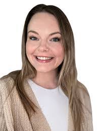 Stacey Metz's Instagram, Twitter & Facebook