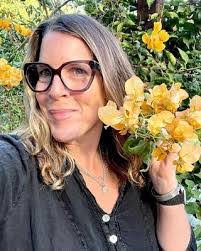 Rosemary Fay's Instagram, Twitter & Facebook