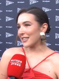 Alba Díaz habla por primera de su novio, Marcos Terrones, Oddliquor, y  desvela cómo se lleva con sus padres. #albadiaz #oddliquor #marcosterrones