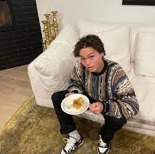 Zach Saraceno In 2021 Beautiful Boys Pretty People Illegal Civ