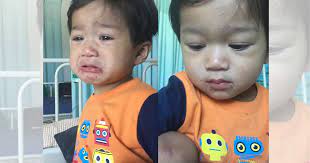 Bila ada riwayat kejang dalam keluarga, demam dapat beri obat penurun demam yang aman untuk anak, seperti asetominofen dan ibuprofen, baik dalam bentuk. Selepas Anak Demam Naik Bintik Merah Keliling Mulut Tapak Tangan Dan Kaki Mungkin Hfmd Pa Ma