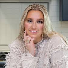 Priscilla Saucedo's Instagram, Twitter & Facebook