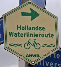 De route liep richting het bekende theehuis rhijnauwen en hier wilden wij best nog even uitrusten. Fietsroute Hollandse Waterlinie Holland Water Geschiedenis