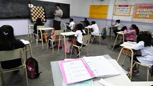 Larreta quiere que las clases sean 100% presenciales y comiencen en febrero 2021. La Justicia Federal Ordeno A Rodriguez Larreta Suspender Las Clases Presenciales En La Caba Radio Don