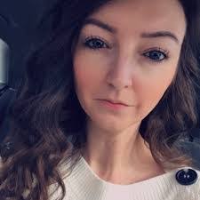 Kellie Wright's Instagram, Twitter & Facebook