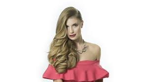 Red hair is one of the most beautiful hair colors and it also happens to be a color. Best Hair Colorist Plano Frisco North Dallas Top Hair Color Salon Specialist Balayage Highlights Dimensional Hair Color Red Brunette Blonde Allen Mckinney Addison Tx
