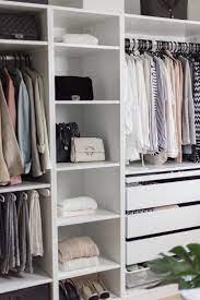 Heute wird die wickelkommonde ausgeräumt, der schrank aufgeräumt und der schreibtisch ausgemistet. Kleiderschrank Aufraumen Mit Diesen Tipps Funktioniert Es Bezaubernde Nana