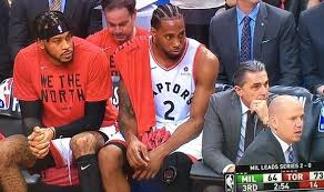 Kawhi leonard is expected to miss game 5 against the jazz tonight with a knee injury suffered in game it is unclear if this knee injury is related to the lingering quadriceps issues that have plagued. Kawhi Leonard Injured Raptors Fans Fear The Worst After Worrying Image On Bench Other Sport Express Co Uk
