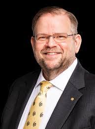 Randy Landis's Instagram, Twitter & Facebook