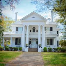 My Dream Home The Closest I Can Get To Living In My Own Little White House Colonial House Exteriors Luxury Exterior House Exterior