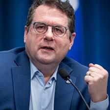 Le mode Bioweapon Defense de Tesla mis à l'épreuve