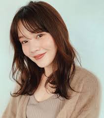 柔らかくて優しげ 好感度200 の 最新ナチュラルカールスタイル lee ナチュラルカール ヘアスタイリング 美髪
