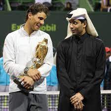Fue tenista profesional, ganó 16.000 dólares en premios y hoy tiene más 16.000 millones en su cuenta.bayern munich, un championsel llanto de neymar y el consuelo de abala. Psg Presidente Bilionario Foi Tenista Da Atp E E Amigo De Nadal